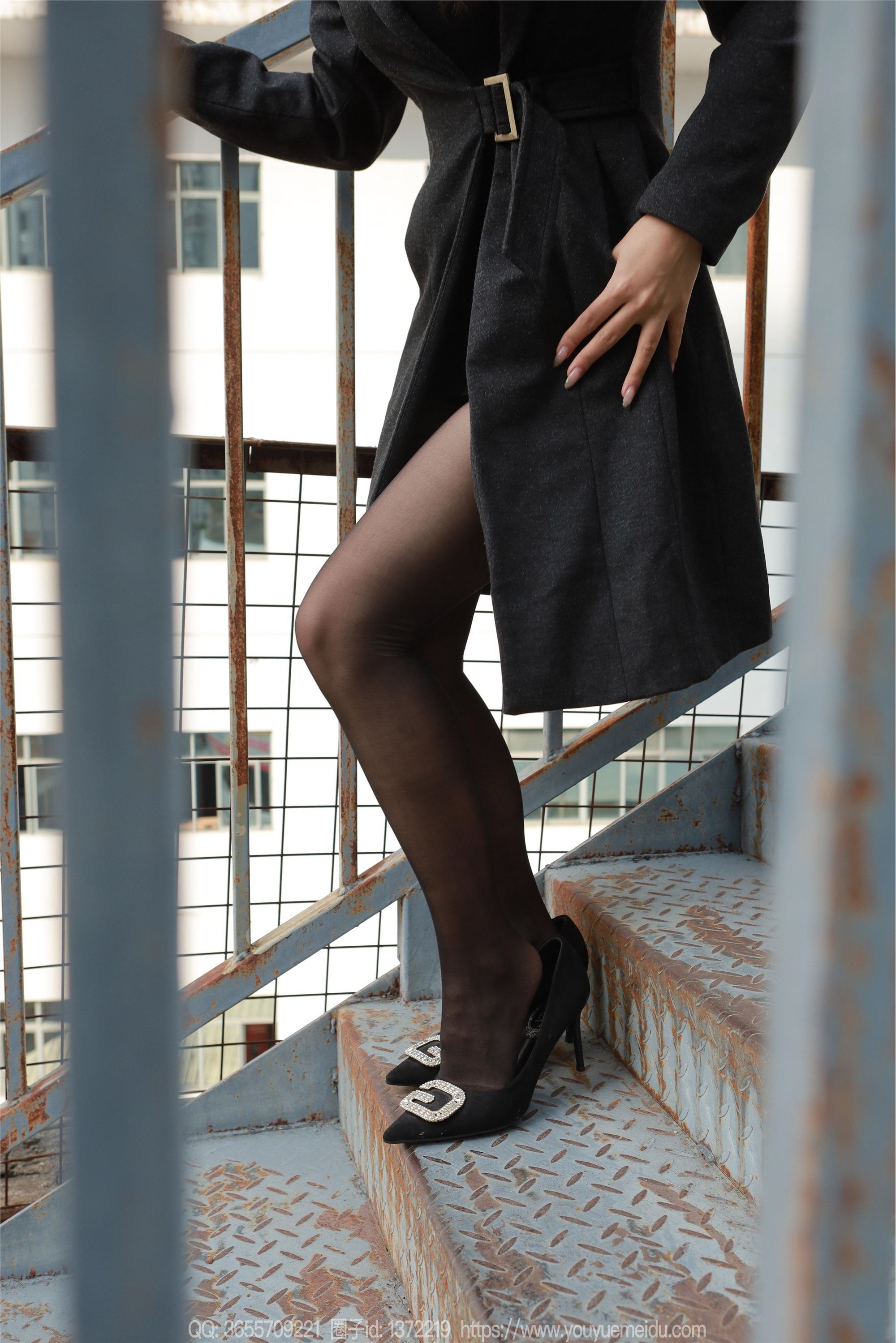 IESS异思趣向  2025.01.02 丝享家 1940 兔兔《黑丝女人》